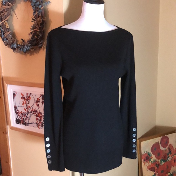 ST JOHN Size Large Ribbed Stretchy Wool Scoop Button Longsleeve ELEGANT $995 NEW